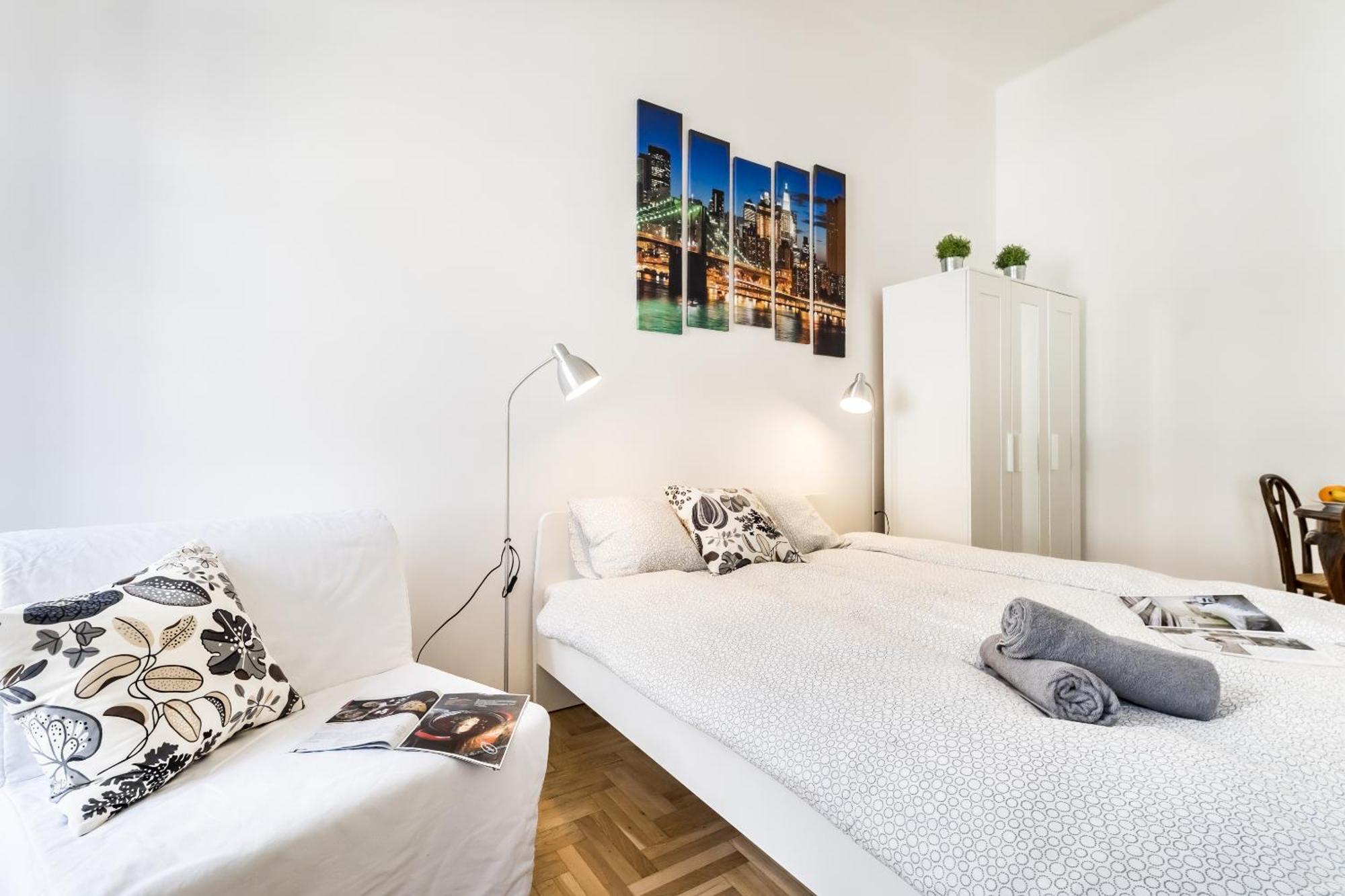 Corbie Downtown Apartment Budapest Room photo